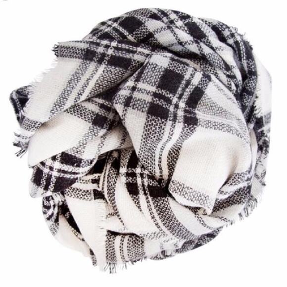 ModCloth Scarf Plaid Blanket Black & White large long - Picture 2 of 7